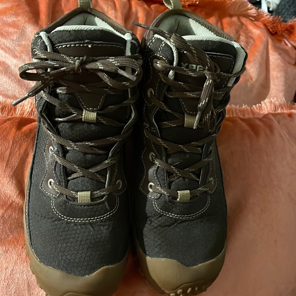 Cometí Waterproof Boots Sz 9